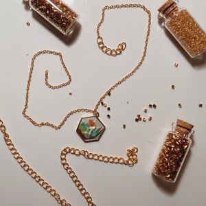 golden succulent terrarium necklace!!!🌱🌟